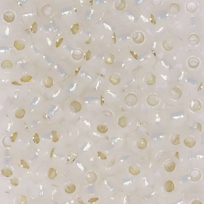 Toho Saatperlen 8/0 milchig weiß mit Silbereinzug